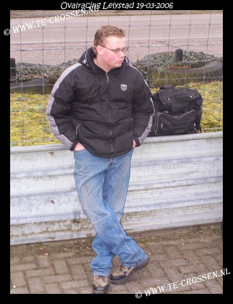 460x600 pixels (60K)